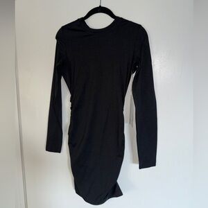 Vuori L/S Halo Essential Dress NWT discontinued